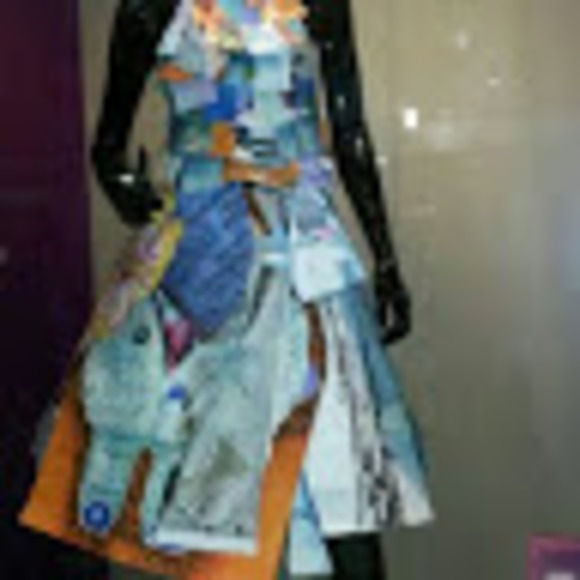 Meet your Posher, Lorena - Picture 1 of 1